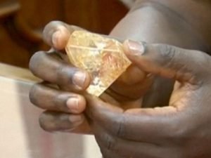 diamant-de-706-carats