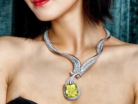 Sothebys Dunhuang Pipa Necklace diamonds